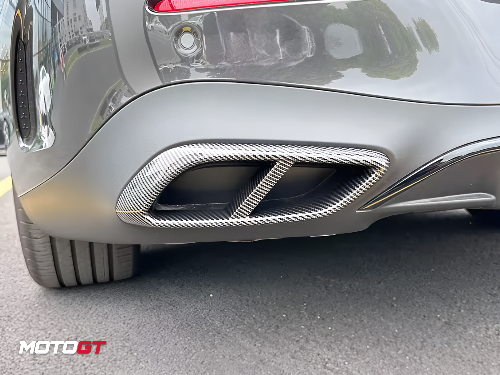 CLE CLASS MUFFLER COVER TRIM